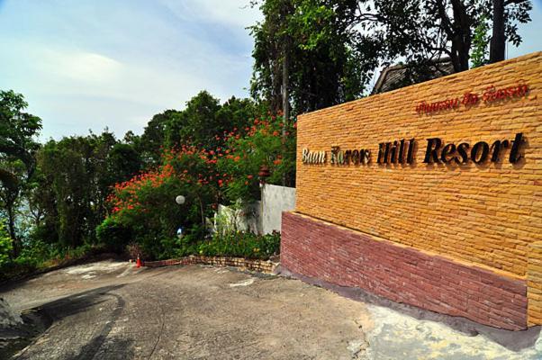 Baan Karon Hill Phuket Resort Bagian luar foto